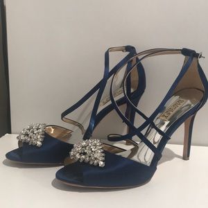Authentic Badgley Mischka size 8 Navy